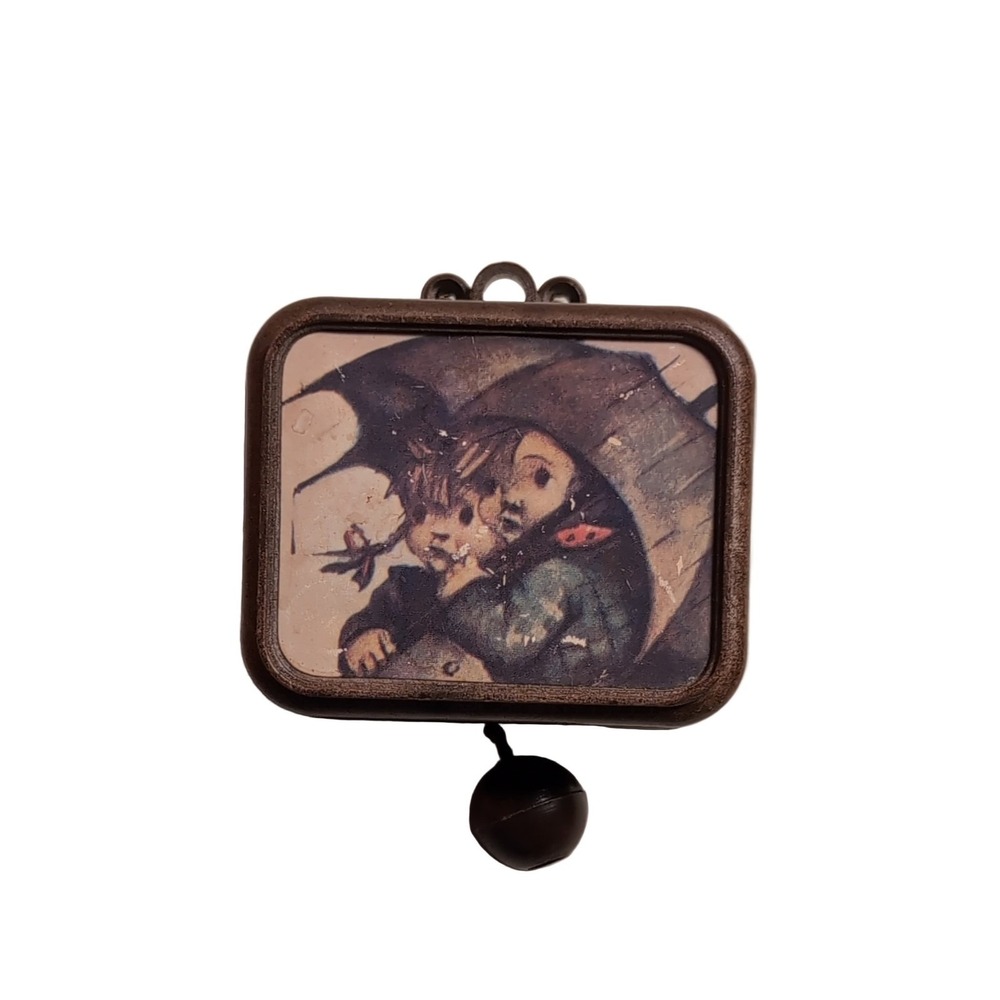 Hummel Children Under Umbrella Music Box Pull String Mechanism Japan Plastic